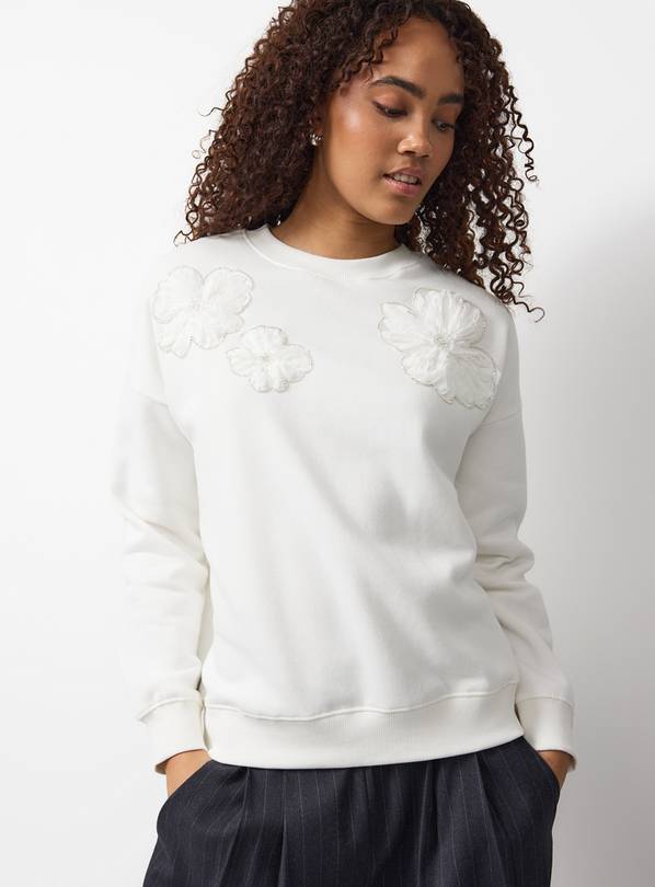 Cream Flower Embroidered Relaxed Fit Sweatshirt L