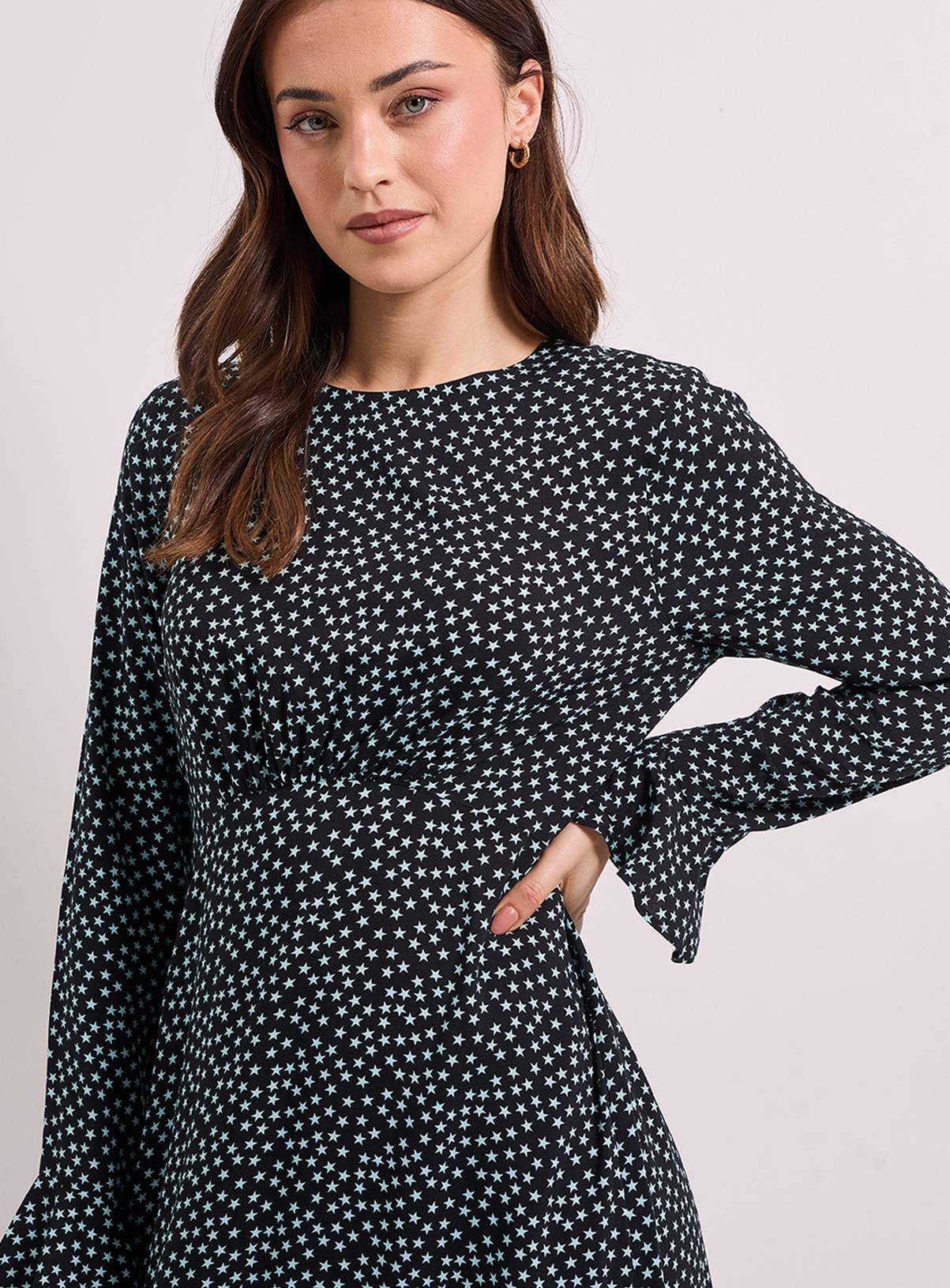 DOROTHY PERKINS Star Frill Sleeve Ruffle Detail Printed Midaxi Dress 10 - Image 4