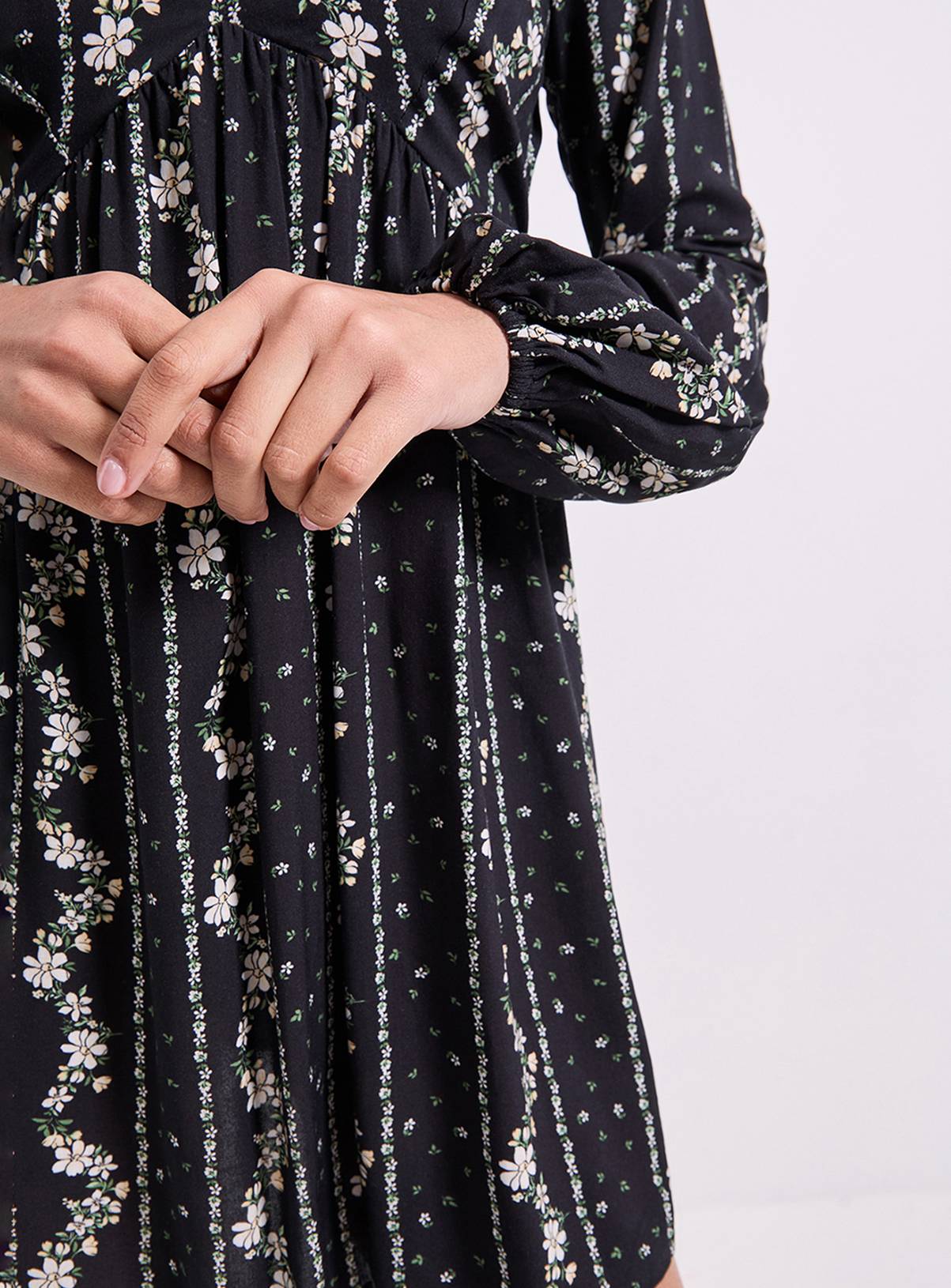 DOROTHY PERKINS V Neck Smock Blouson Sleeve Printed Mini Dress 10 - Image 4