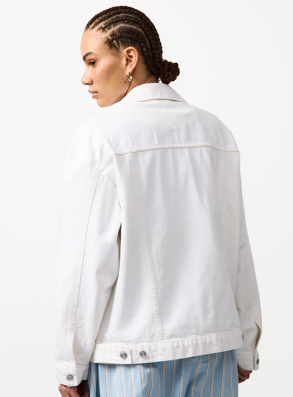White Oversized Trucker Jacket 24 - Image 4 thumbnail