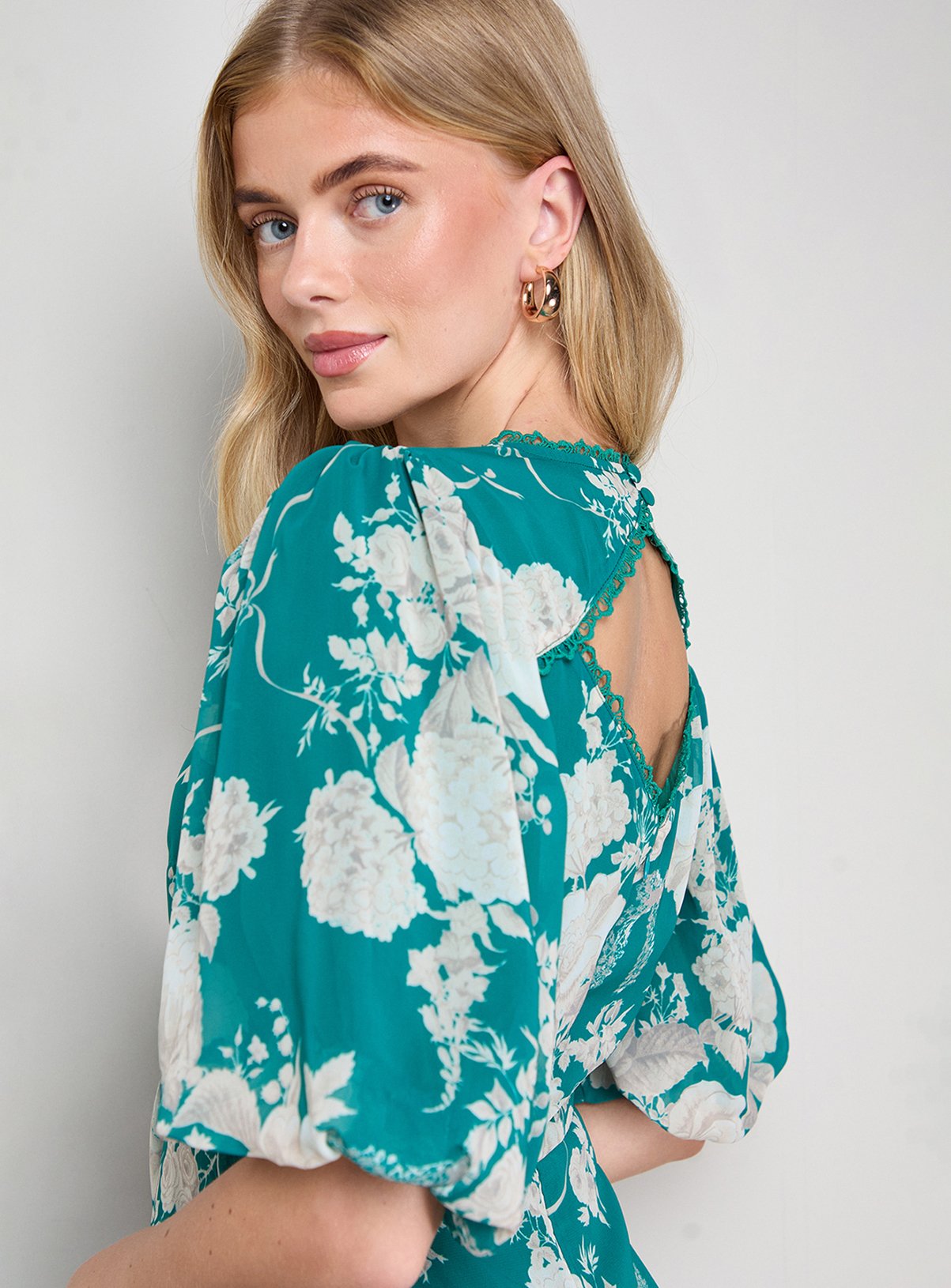 OASIS Puff Sleeve Trim Detail Panelled Tea Dress 6 - Image 4 thumbnail