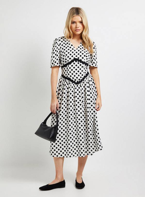 DOROTHY PERKINS Mono Spot Lace Detail Dropped Waist V Neck Printed Midi Dress 18