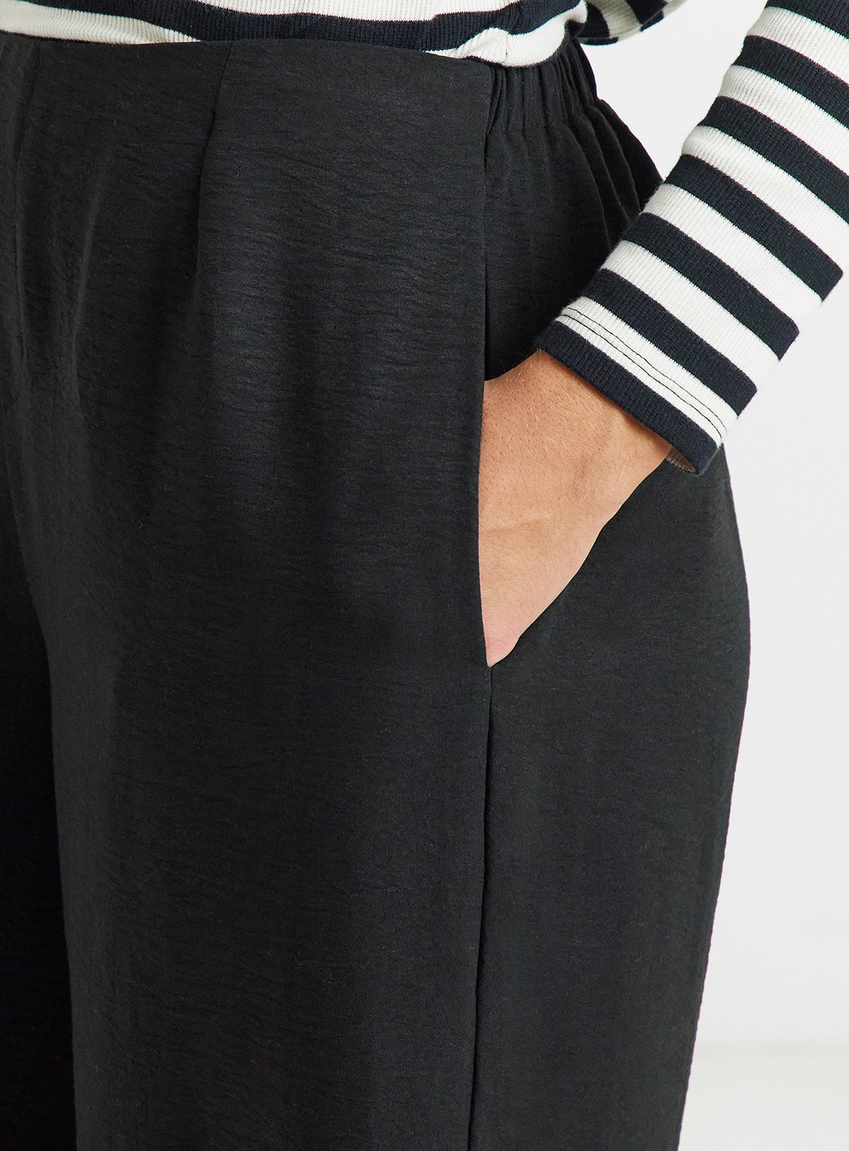 SIMPLY BE Balloon Trouser 18 - Image 4 thumbnail