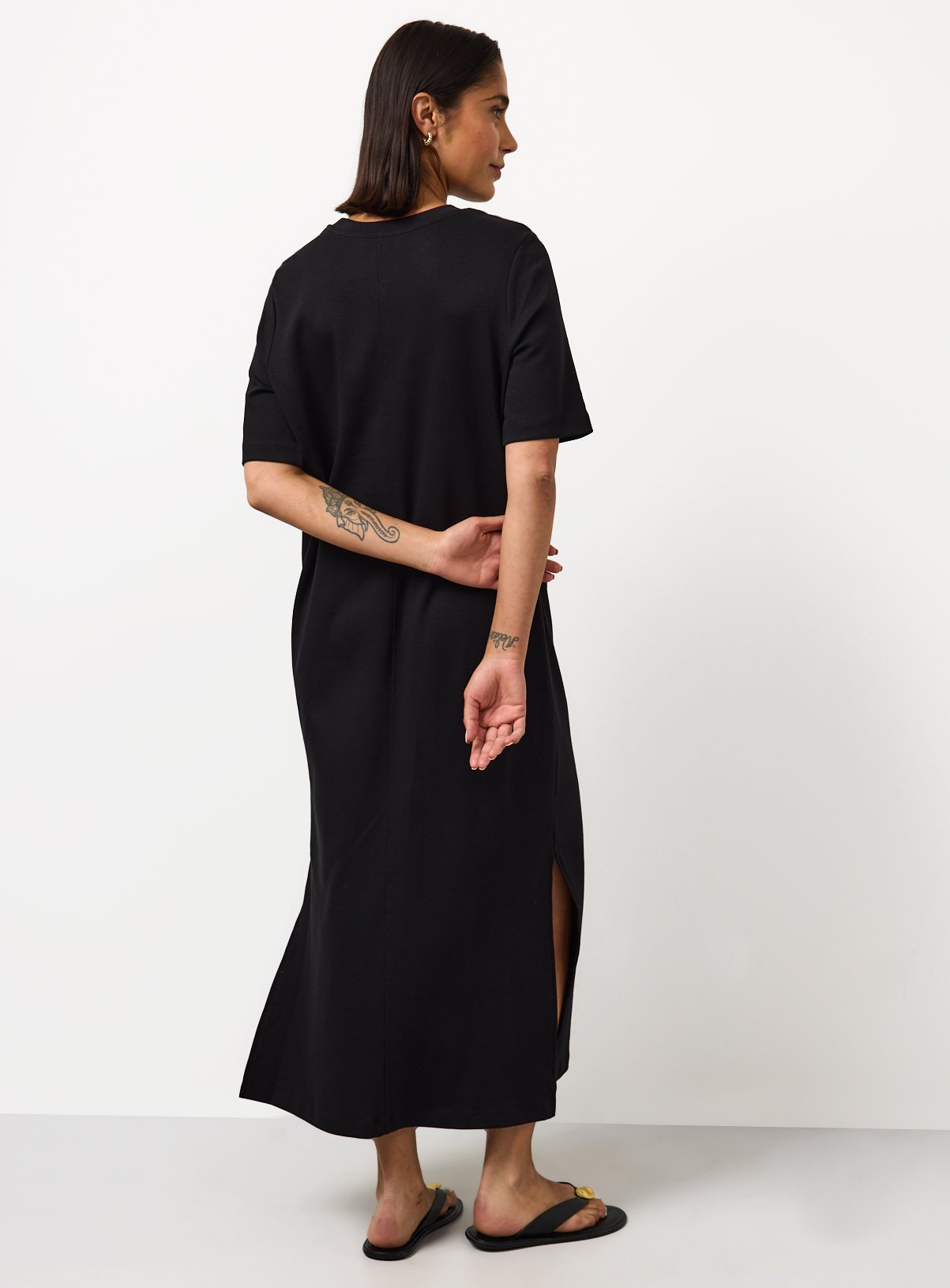 Black Maxi T-Shirt Dress 14 - Image 4 thumbnail