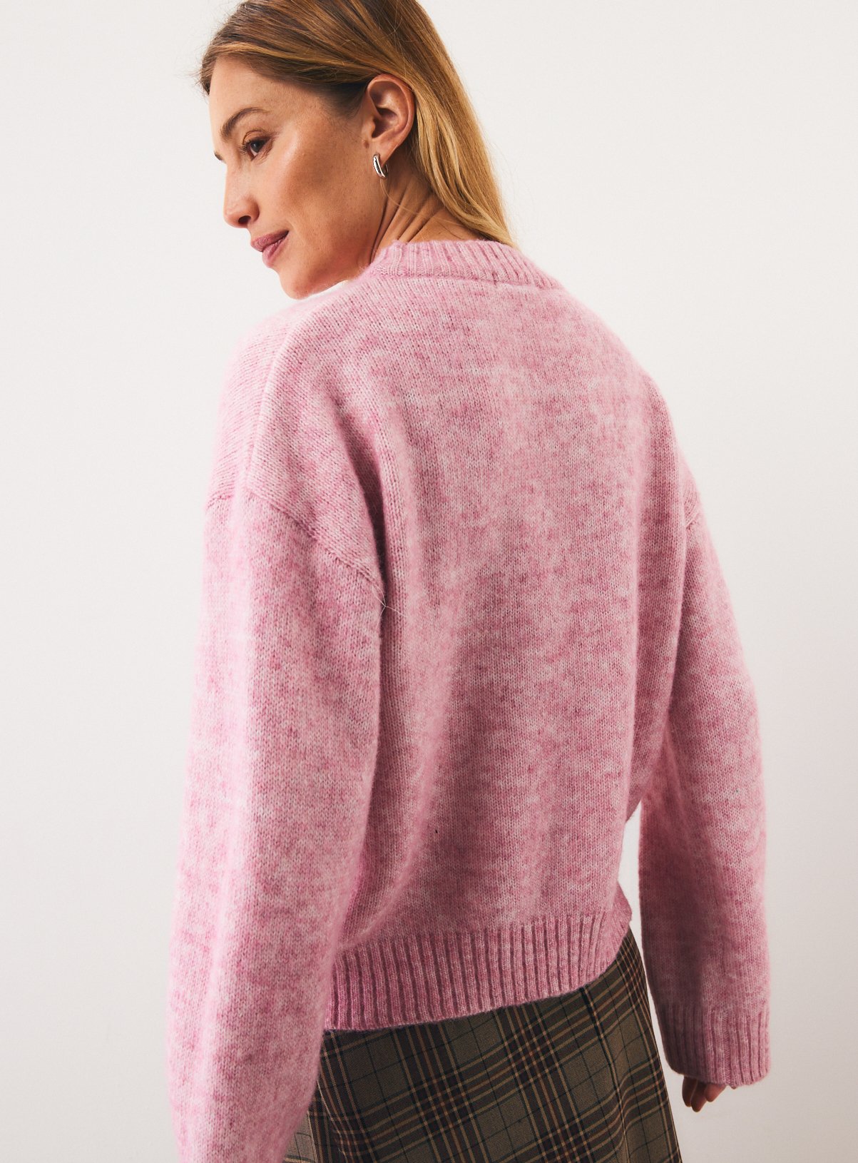 Pink Nordic-Style Crewneck Jumper M - Image 4 thumbnail