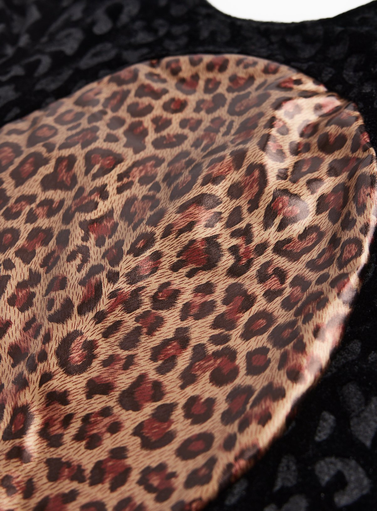 Black Cat Fancy Dress Costume & Headband 9-10 years - Image 4 thumbnail