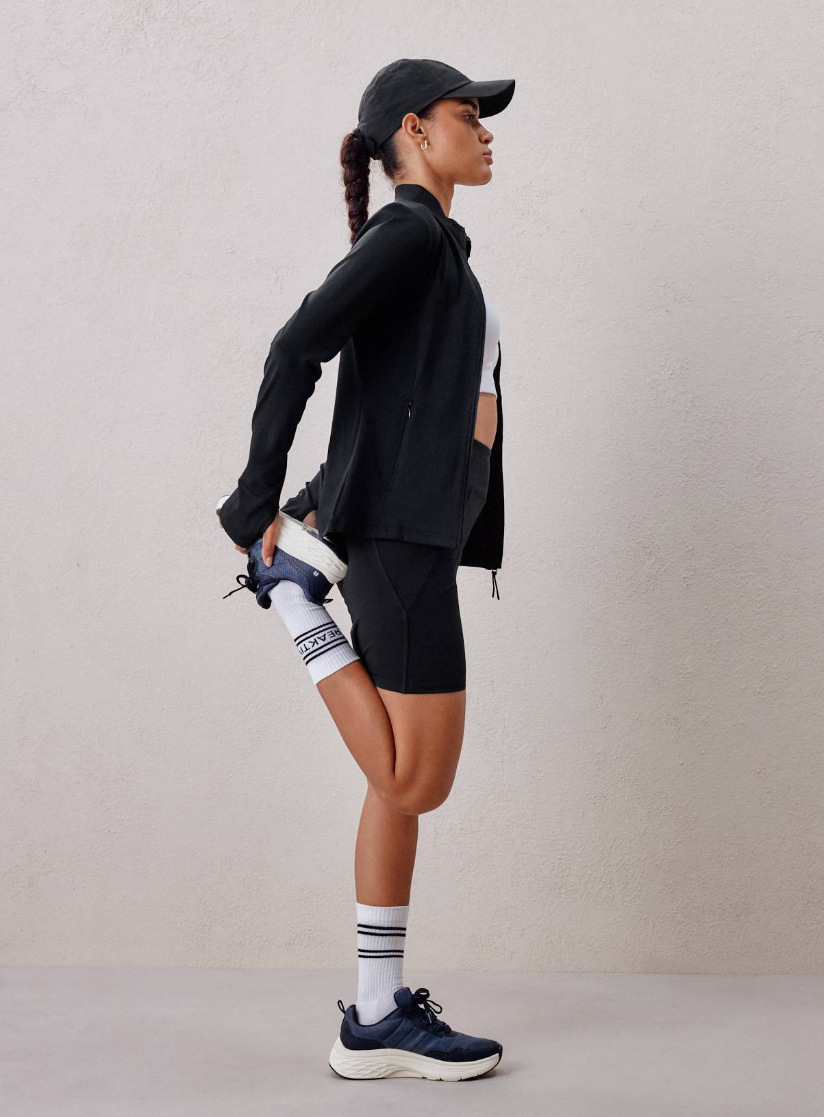 REAKTIV Black Funnel Neck Zip Through Jacket S - Image 2