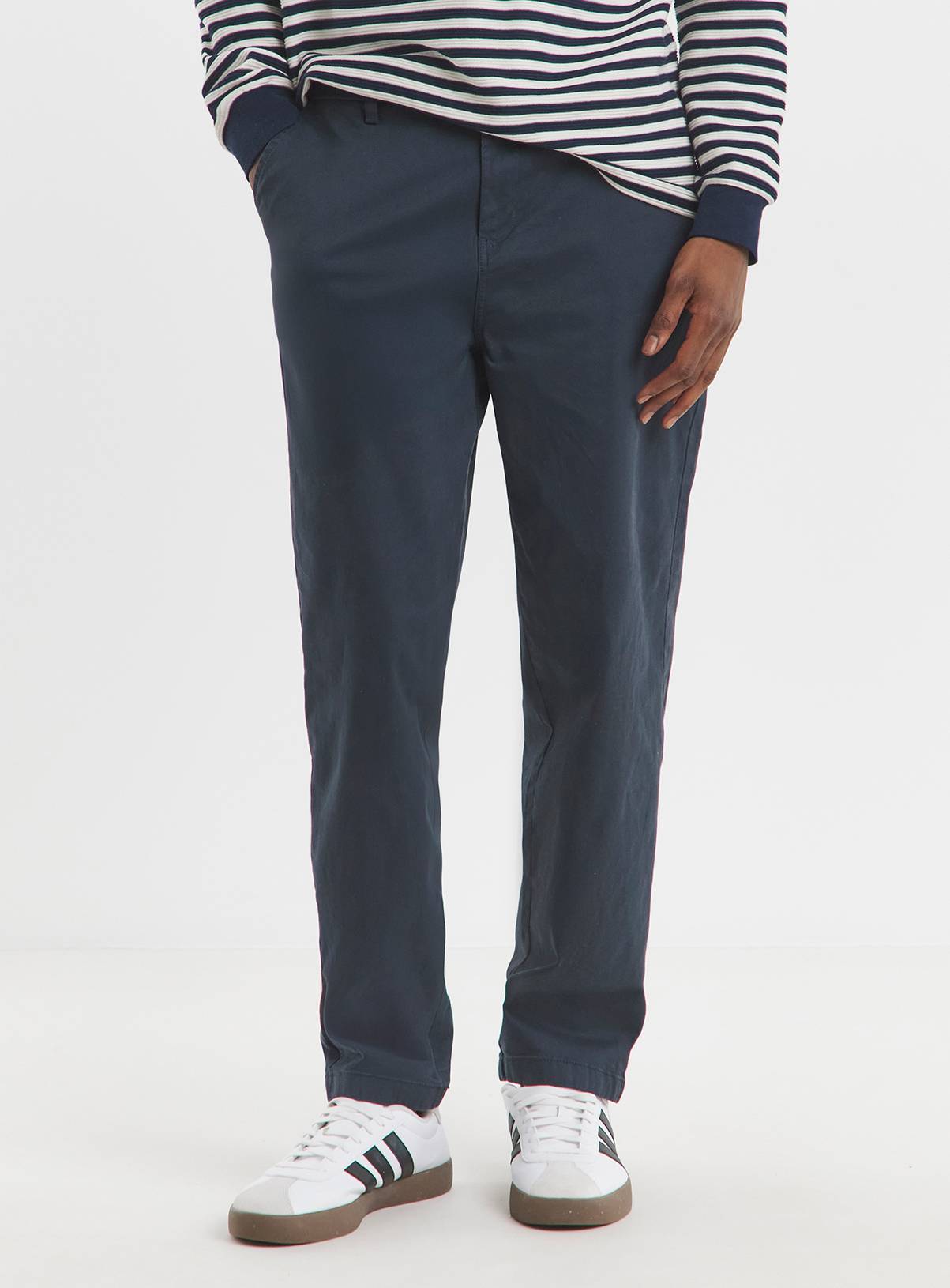 JACAMO Loose Fit Chino Navy 54R - Image 1