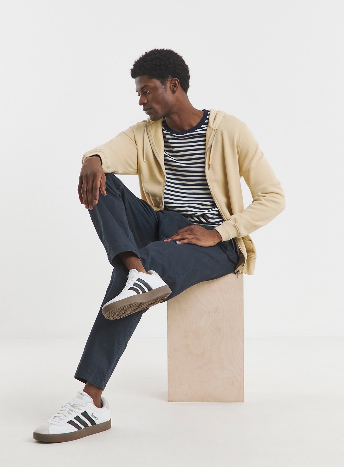 JACAMO Loose Fit Chino Navy 54R - Image 3 thumbnail