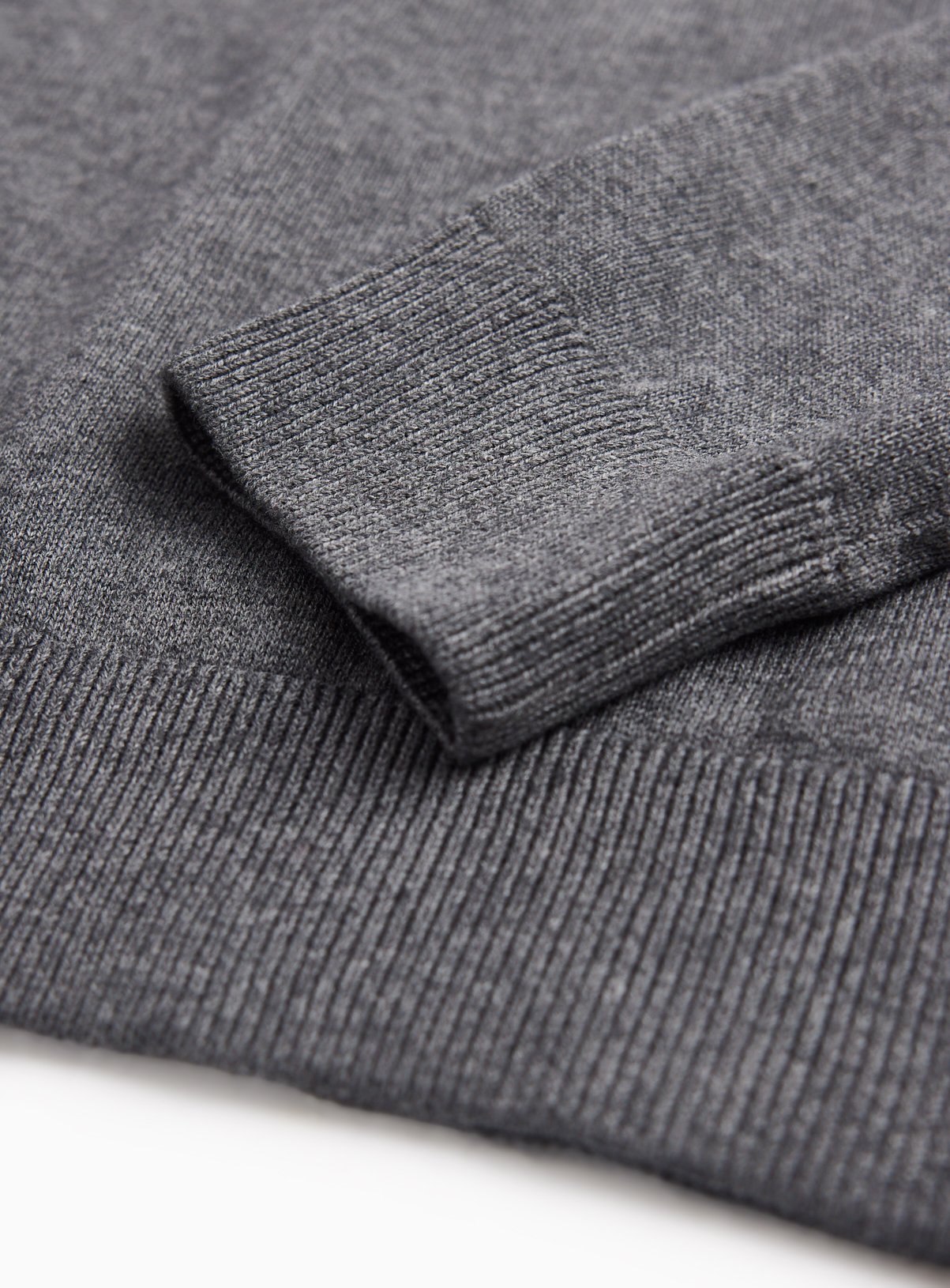 Unisex Grey V Neck Jumper 10 years - Image 3 thumbnail