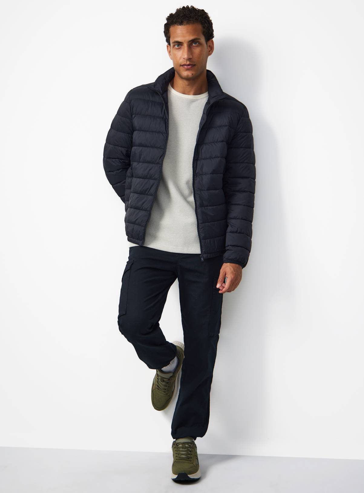 Black Quilted Hooded Puffer Jacket XXXL - Image 3