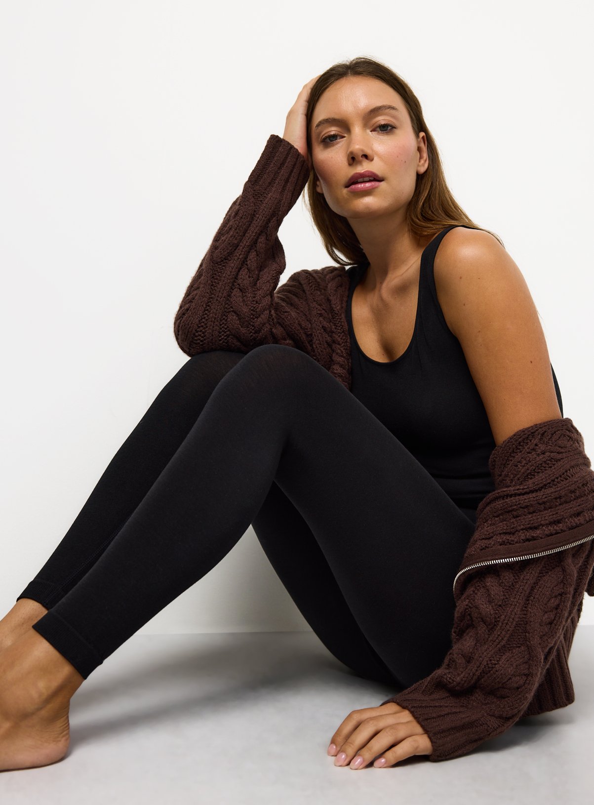 Black Smoothform™ Shaping Thermal Leggings M - Image 2 thumbnail