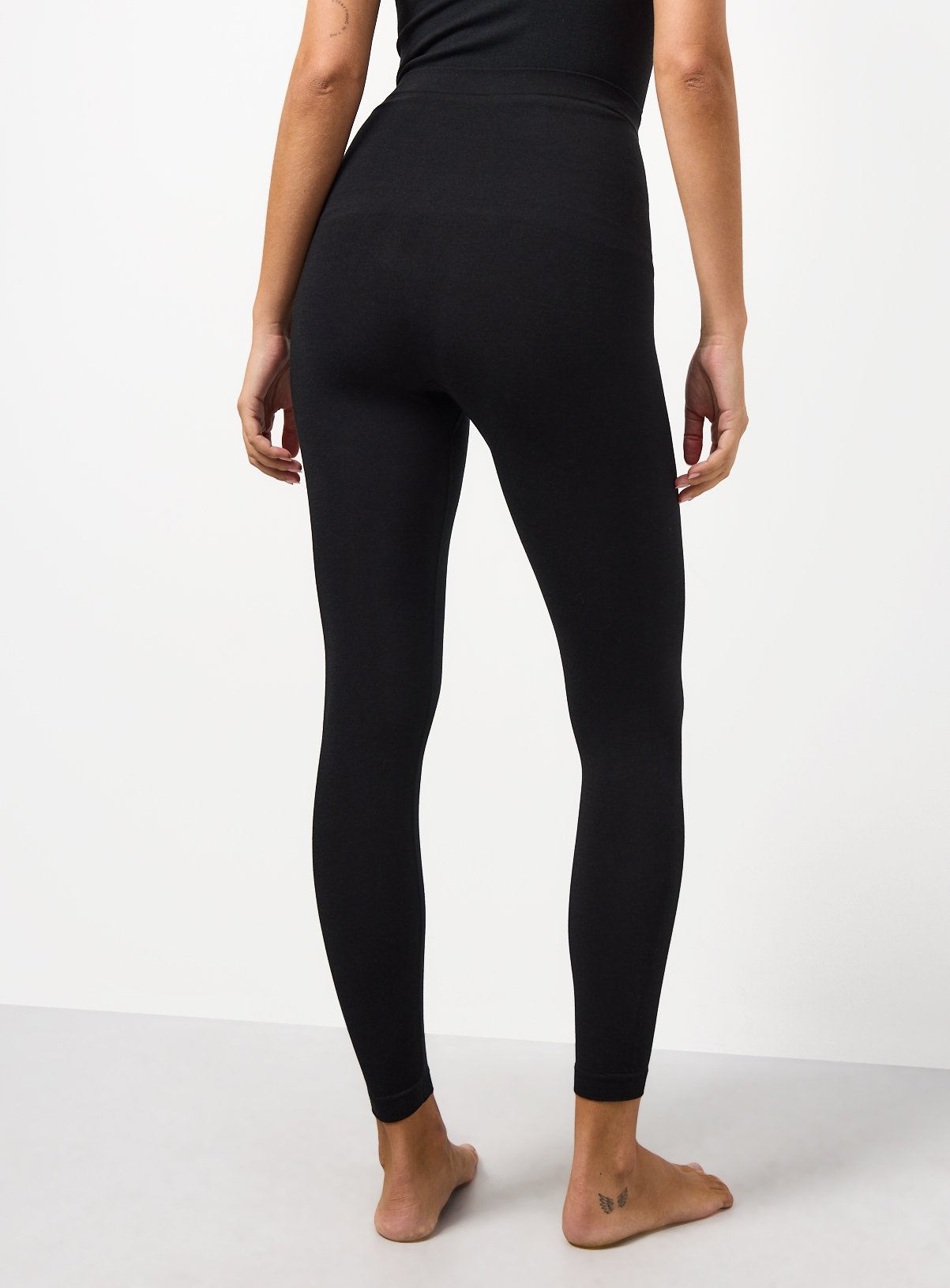 Black Smoothform™ Shaping Thermal Leggings M - Image 5 thumbnail