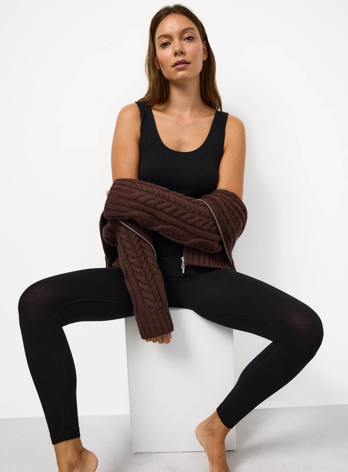Black Smoothform™ Thermal Shaping Vest XL - Image 2