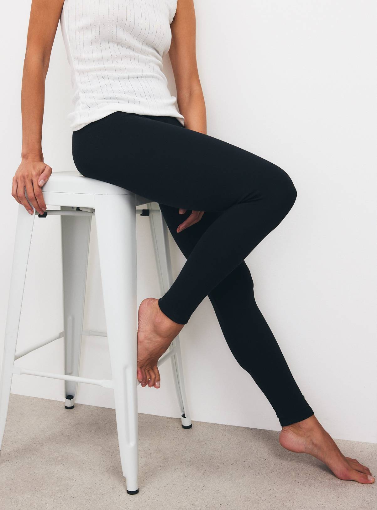 Black Thermal Leggings XL - Image 1