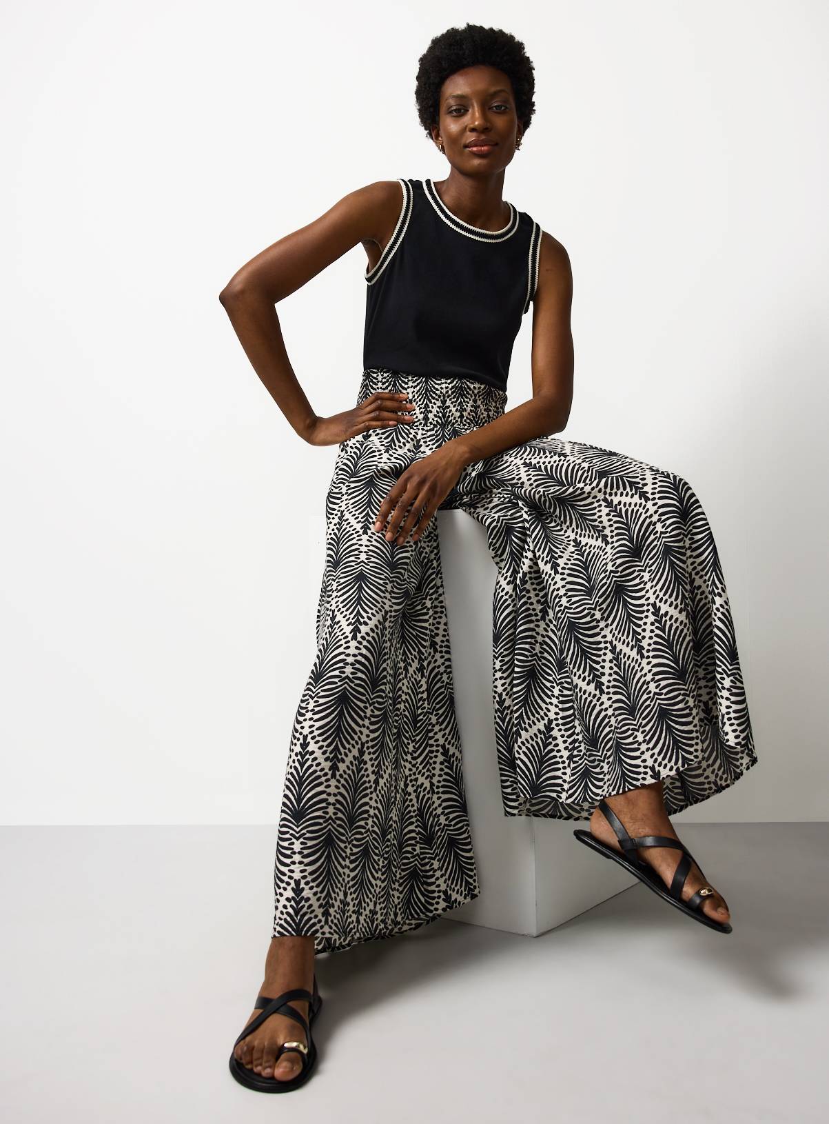 Mono Leaf Print Shirred Waist Palazzo Trousers 18 - Image 1