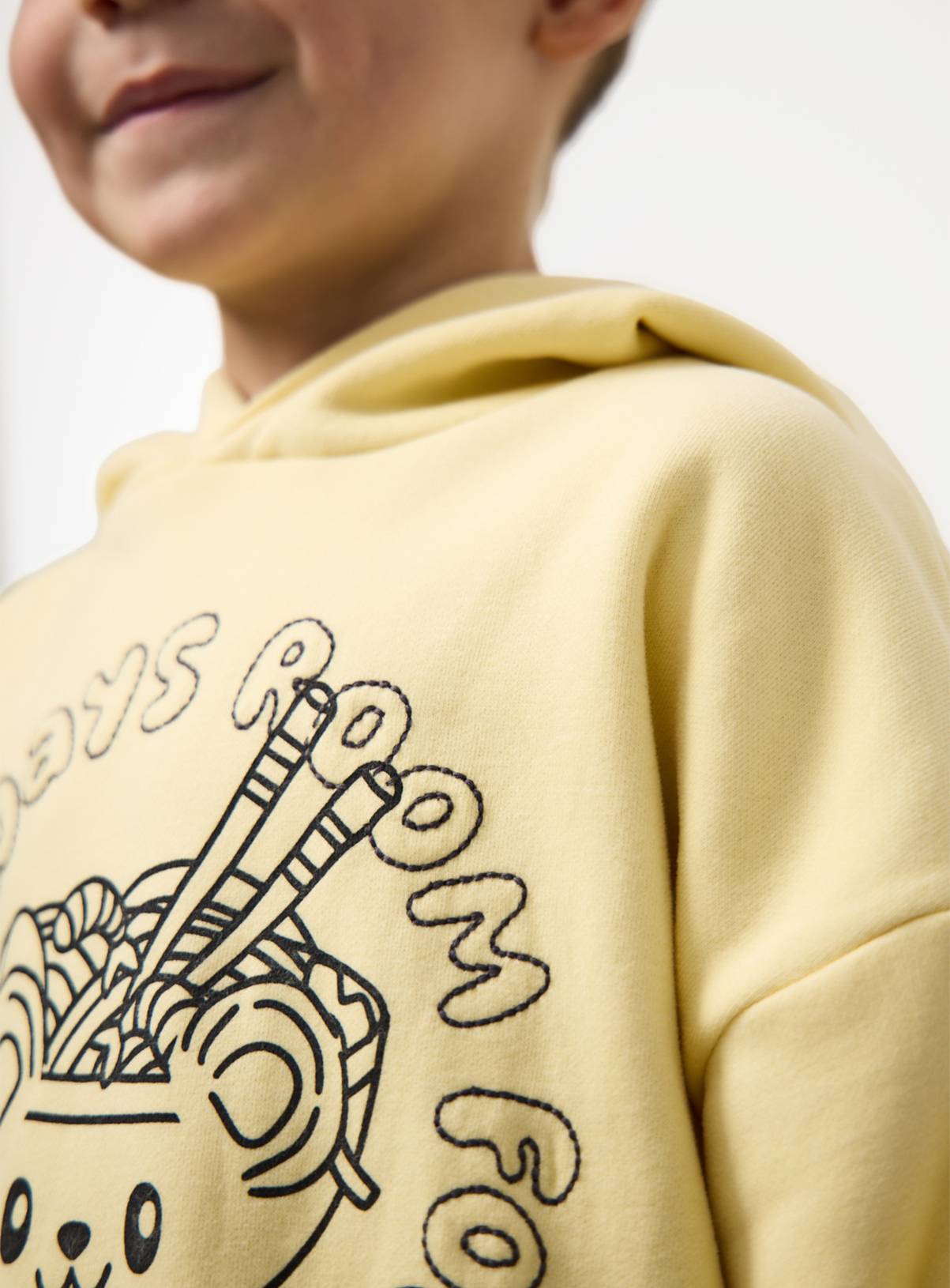 Yellow Ramen Graphic Hoodie 7-8 years - Image 4