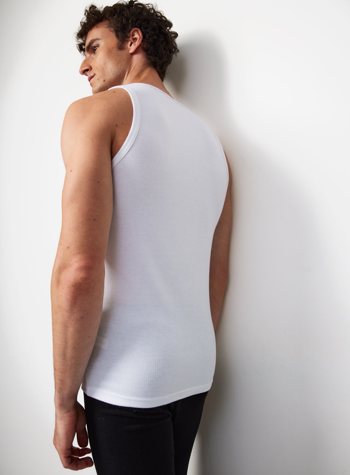 2 Pack Ribbed Maximum Warmth Thermal Vests  XL - Image 5 thumbnail