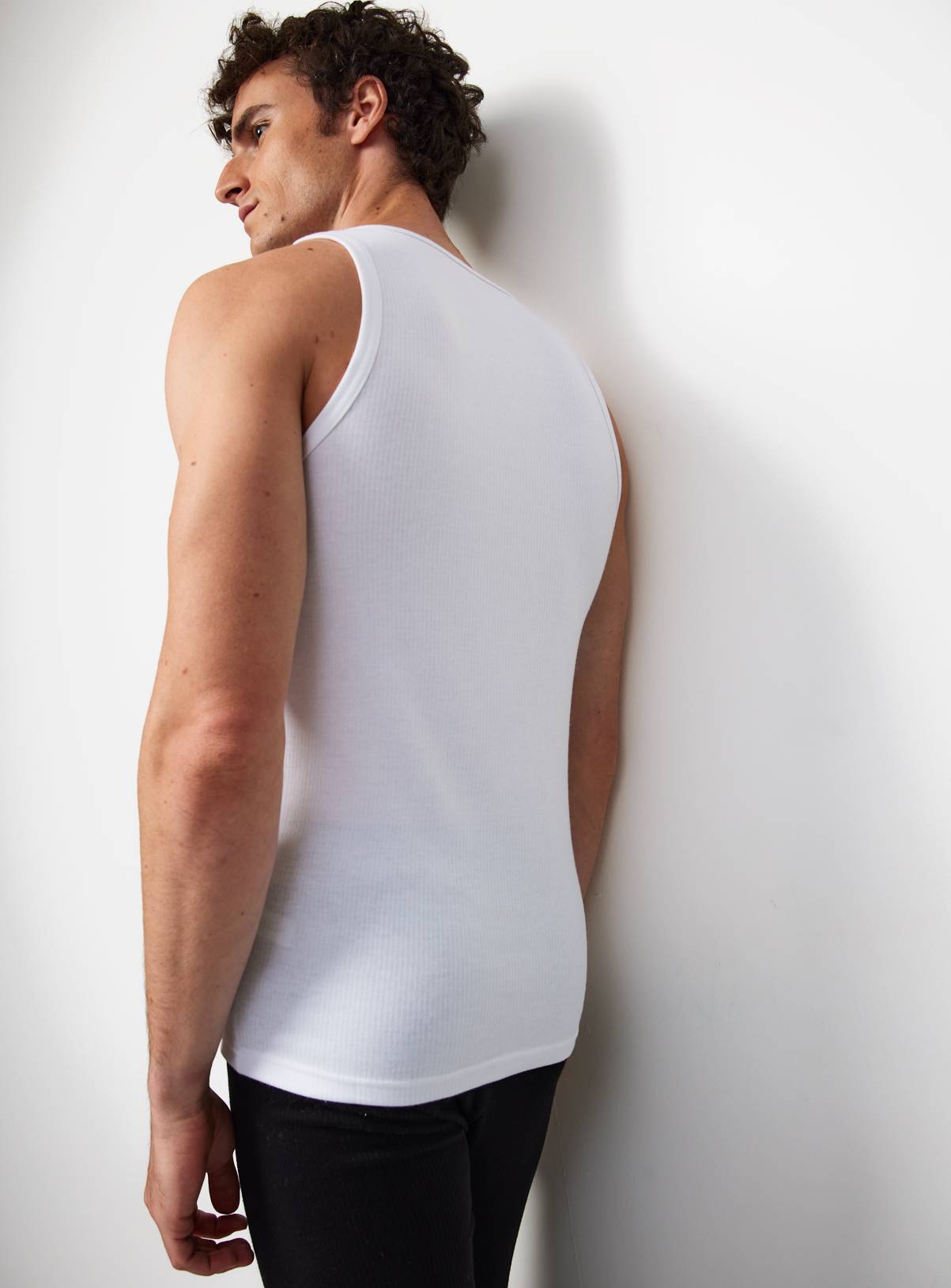 2 Pack Ribbed Maximum Warmth Thermal Vests  XXL - Image 5