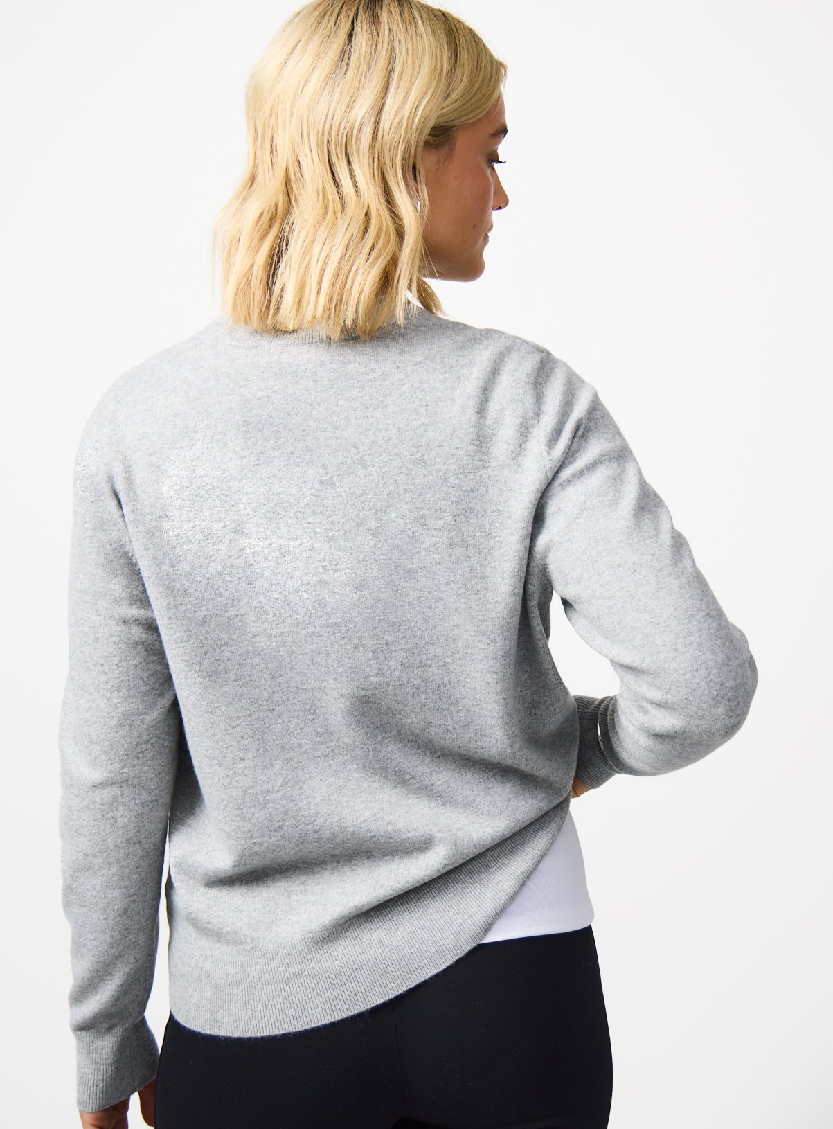 Grey Knitted Long Sleeve Jumper 12 - Image 4 thumbnail