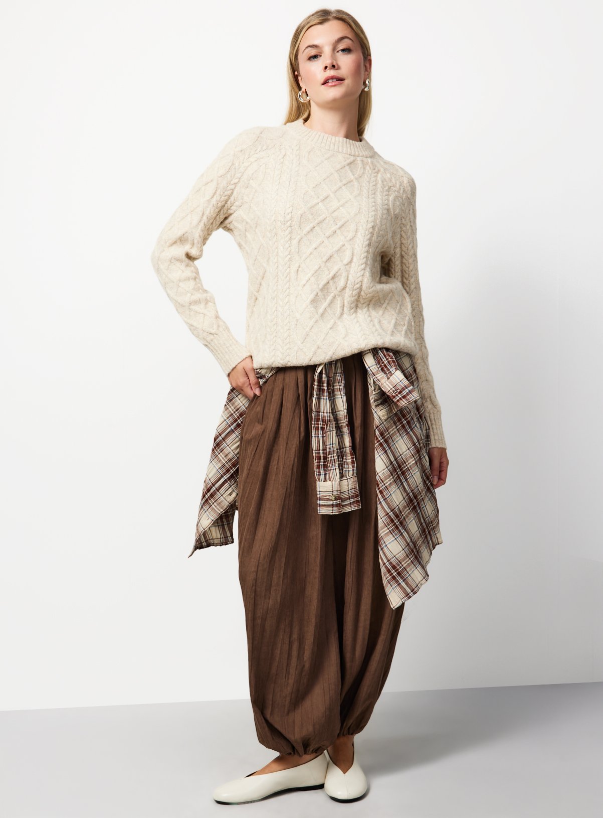 Neutral Chunky Oversized Cable Jumper M - Image 2 thumbnail