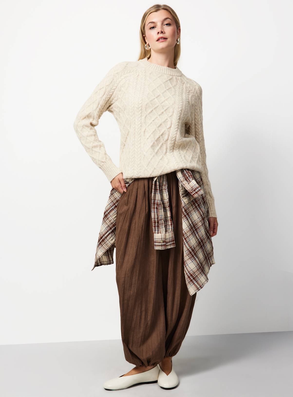 Neutral Chunky Oversized Cable Jumper M - Image 2