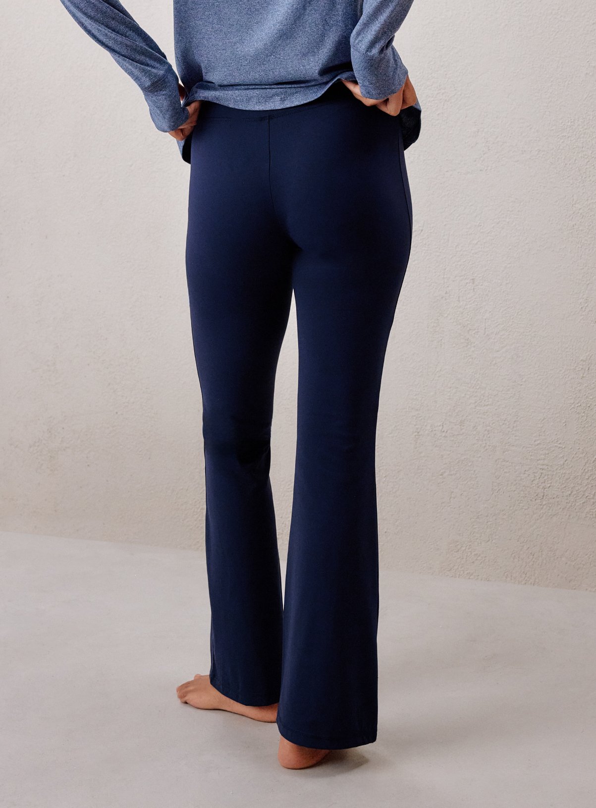 REAKTIV Navy Soft Touch Yoga Flared Legging XL - Image 4 thumbnail
