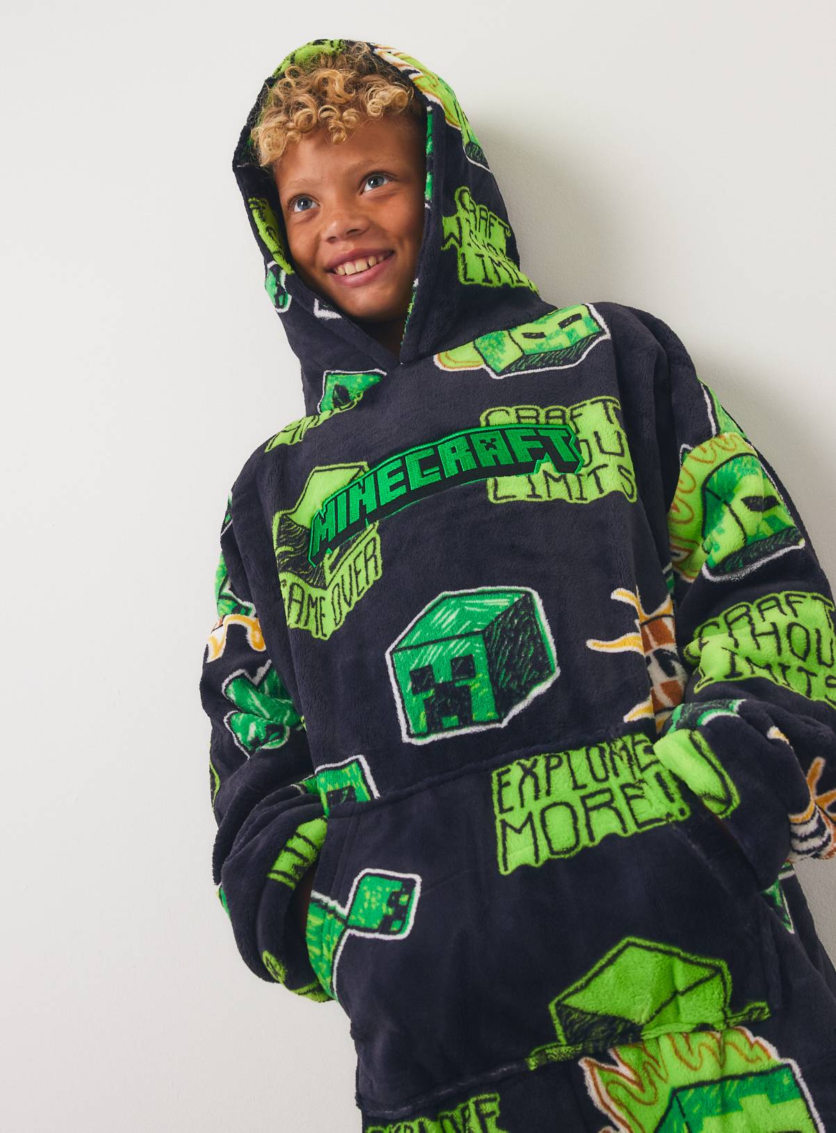 Minecraft Hooded Blanket 5-6 years - Image 1