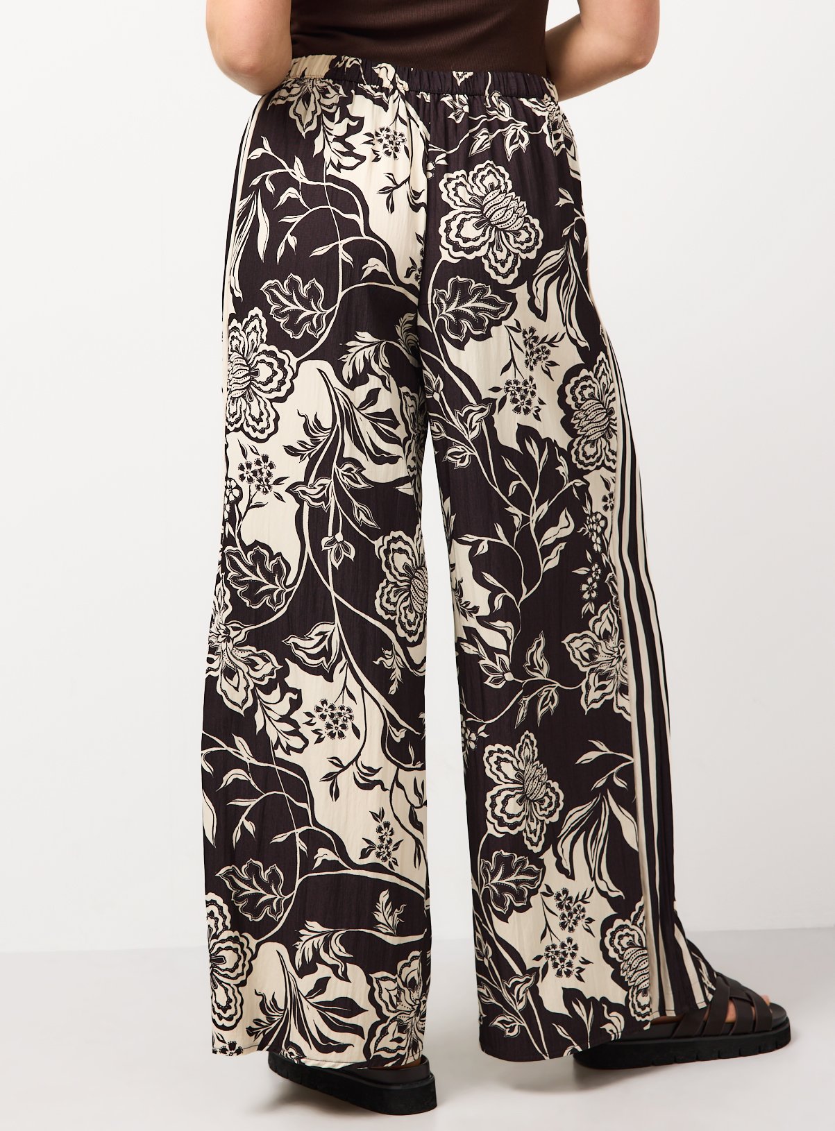 Brown Paisley Print Wide Leg Co-ord Trousers 12 - Image 4 thumbnail