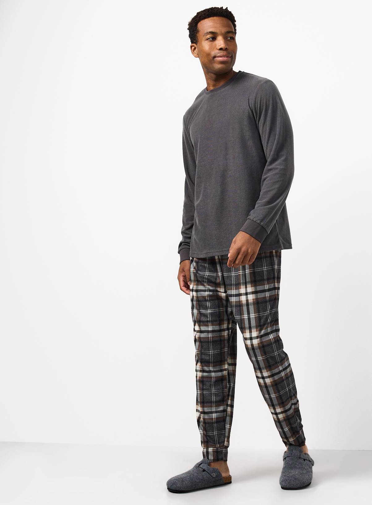 Grey Check Fleece Pyjama Set XL - Image 1