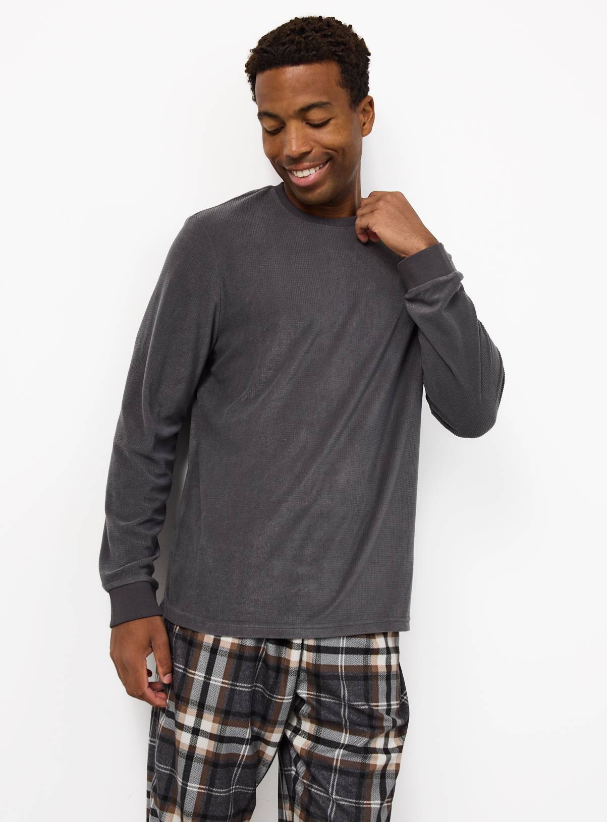 Grey Check Fleece Pyjama Set XL - Image 2