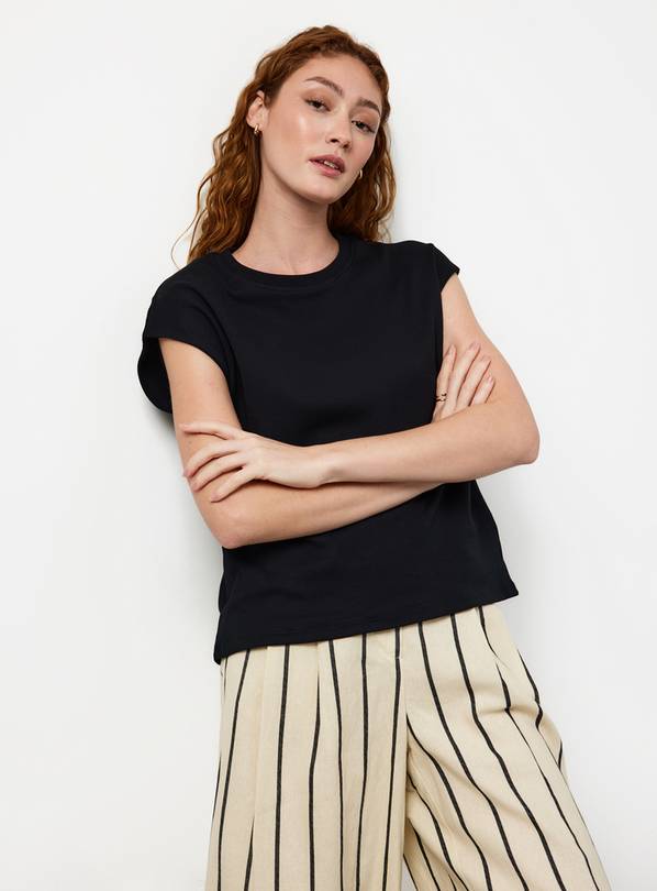 Black Muscle Tee L