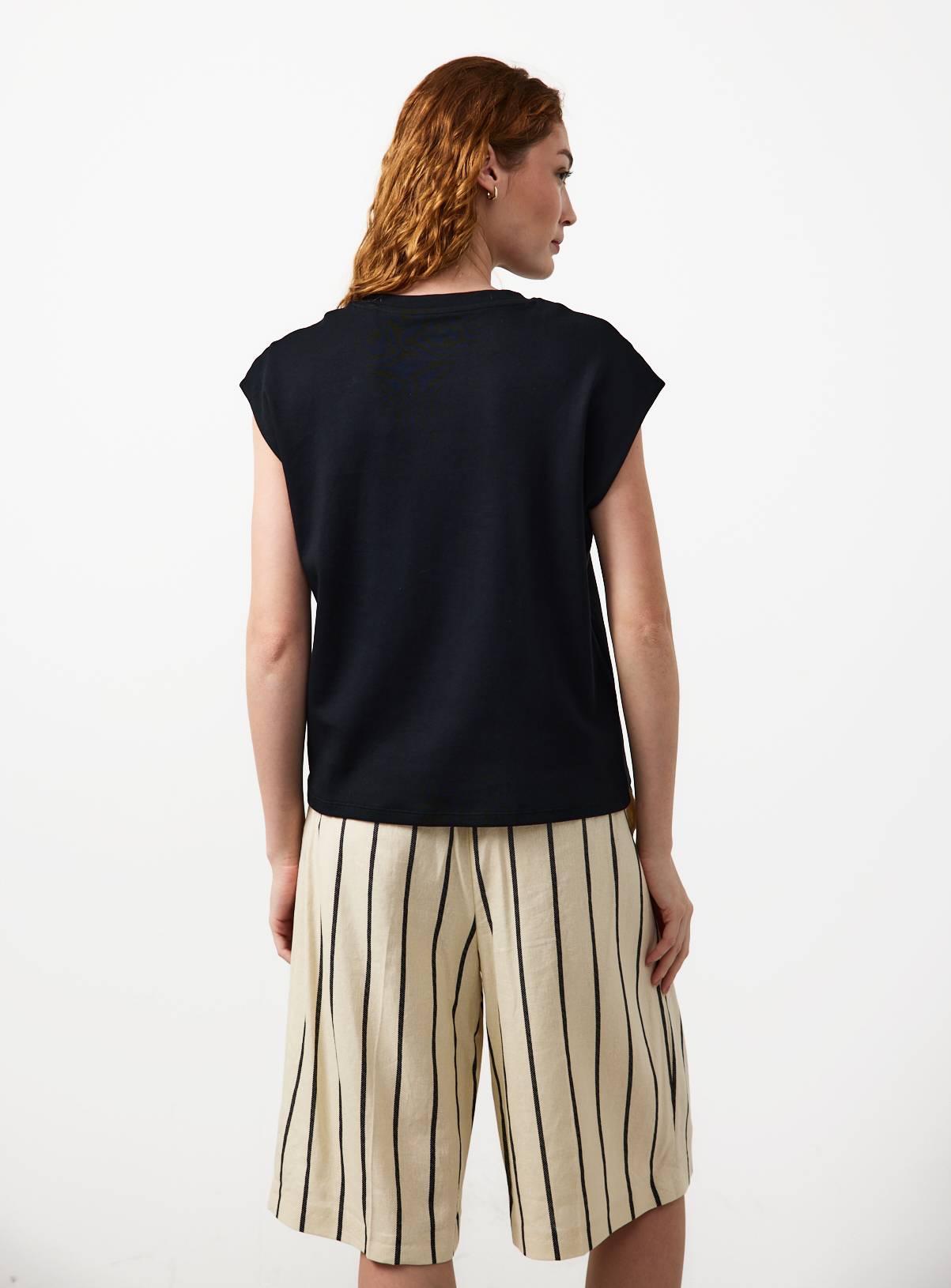 Black Muscle Tee XL - Image 4