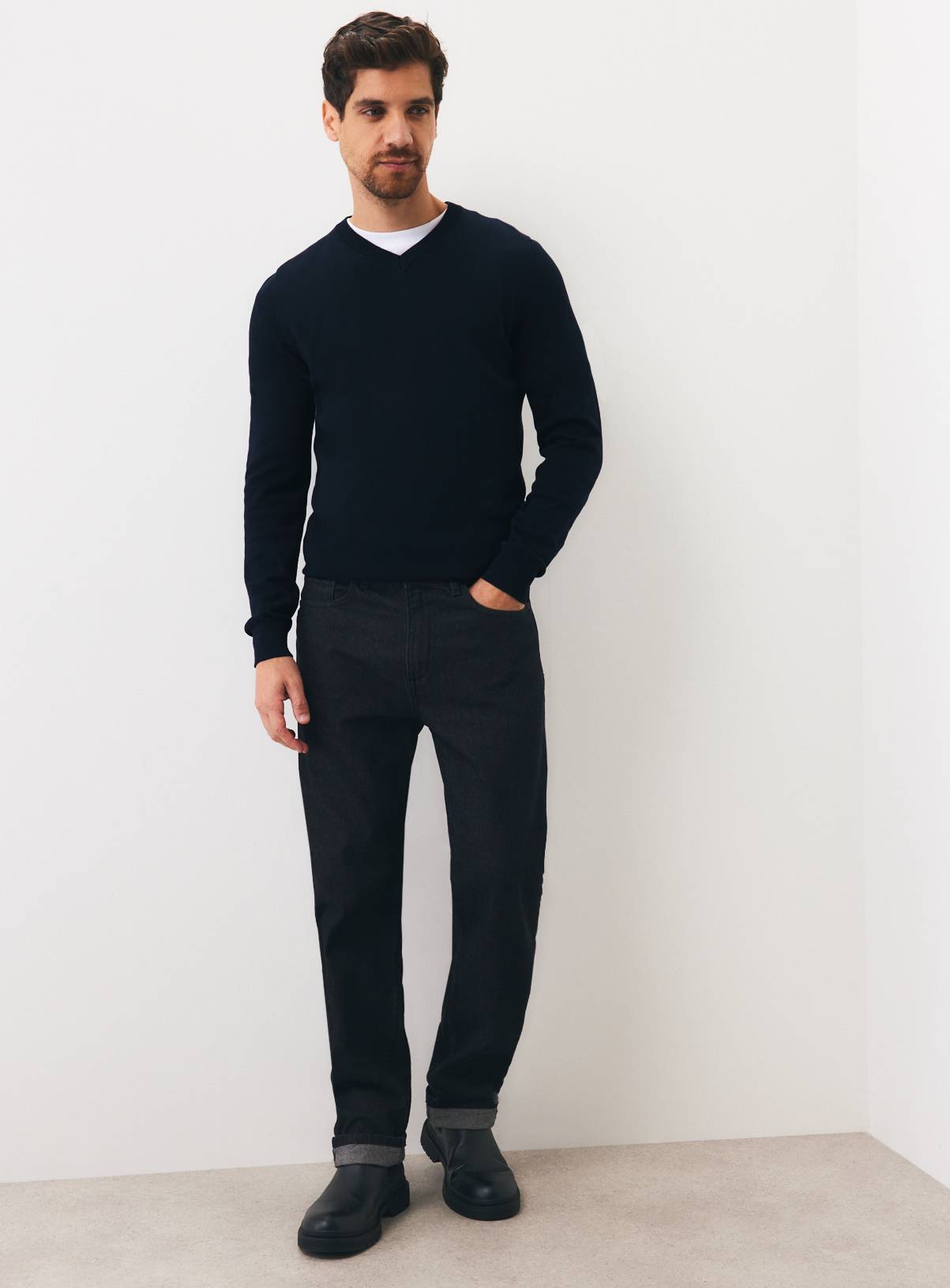 Navy V-Neck Jumper M - Image 2