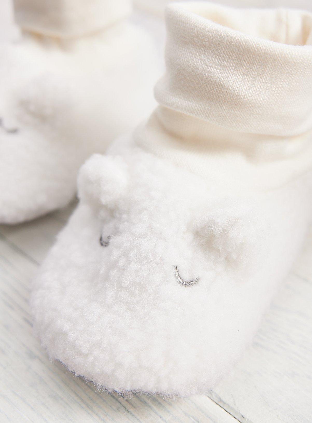 Cream Borg Sock Tops 6-9 months - Image 2 thumbnail