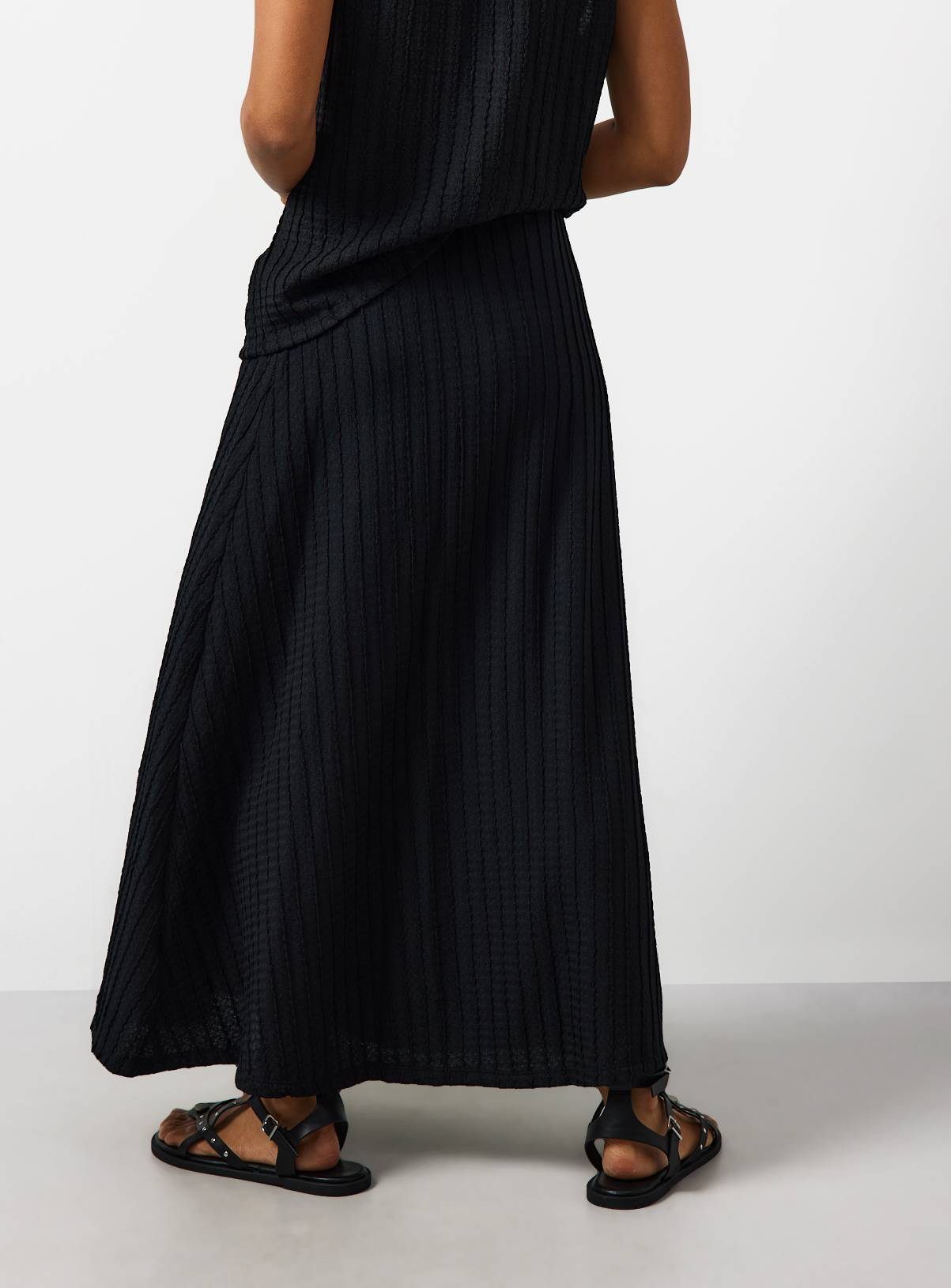 Black Textured Full Co-ord Skirt 16 - Image 4