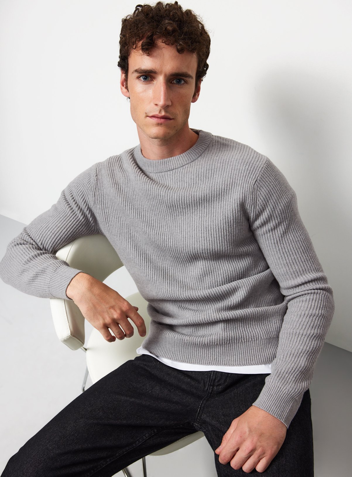 Grey Knit Crew Neck Jumper XXXL - Image 2 thumbnail