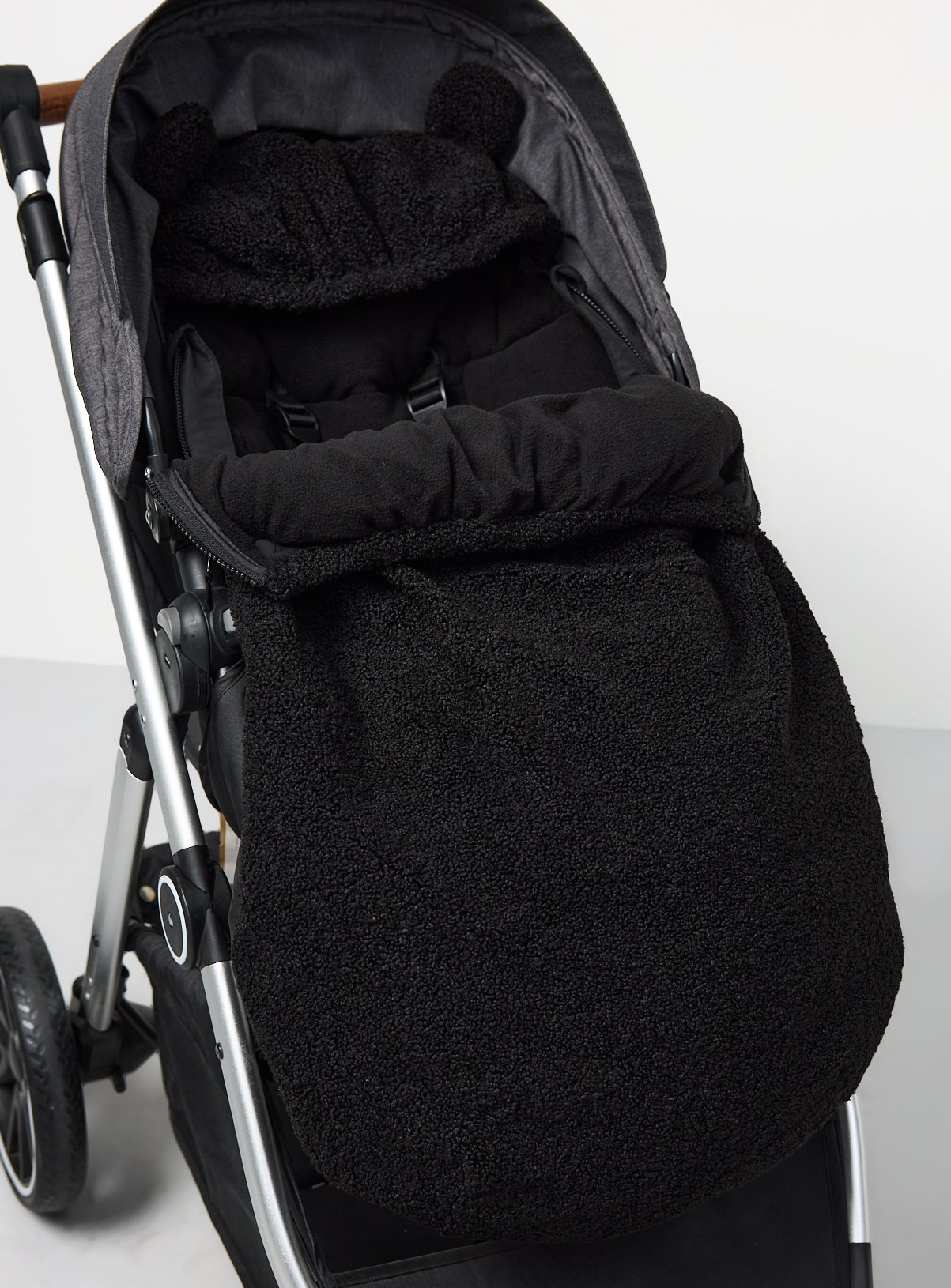 Black Borg Footmuff One Size - Image 1 thumbnail