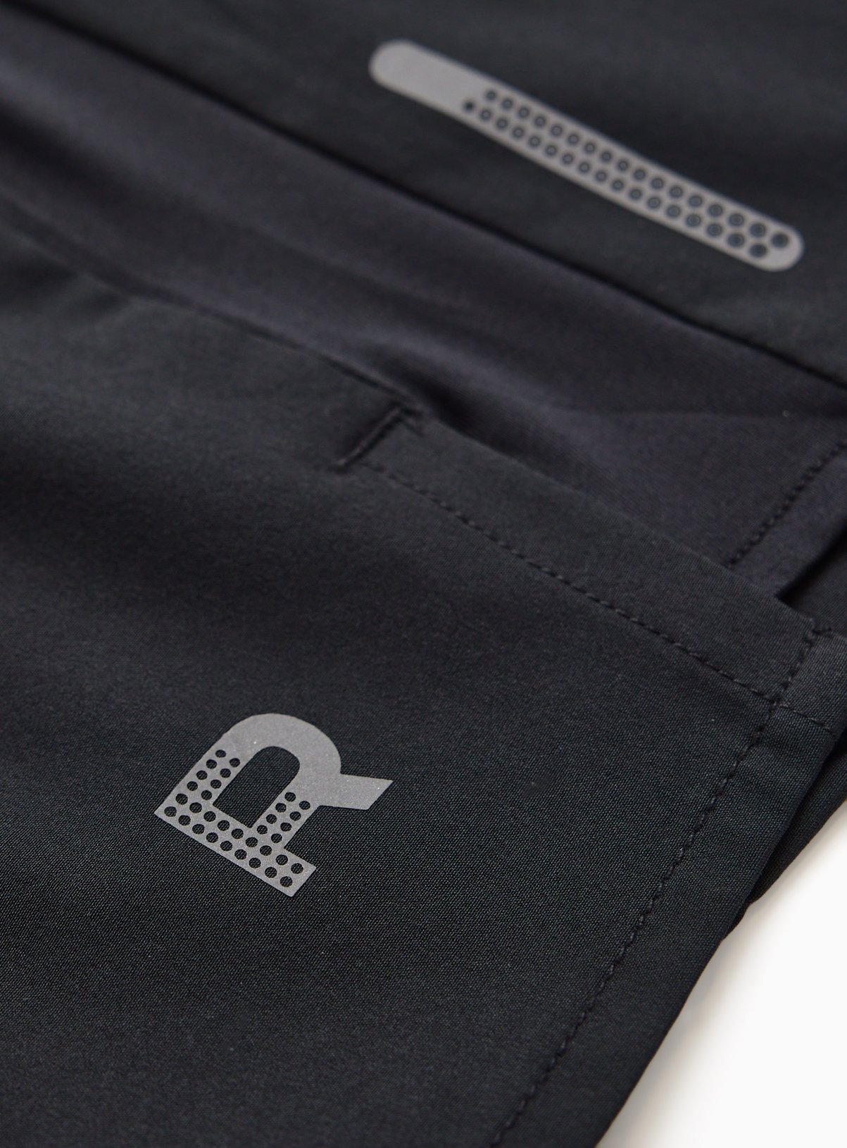REAKTIV Black Performance Shorts XXXL - Image 4 thumbnail
