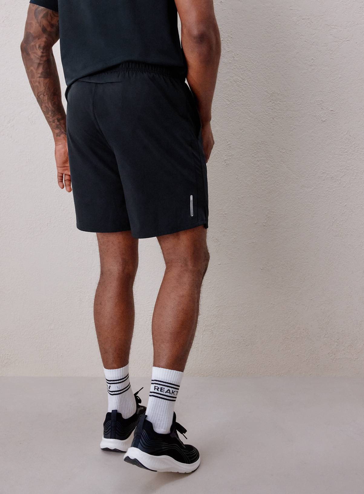 REAKTIV Black Performance Shorts XXXL - Image 6