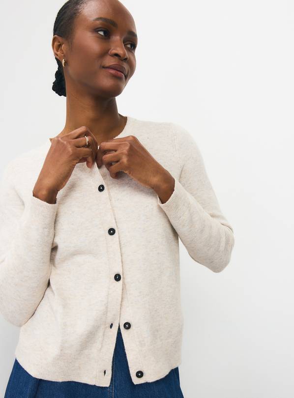 Cosy Yarn Button Through Cardigan 18