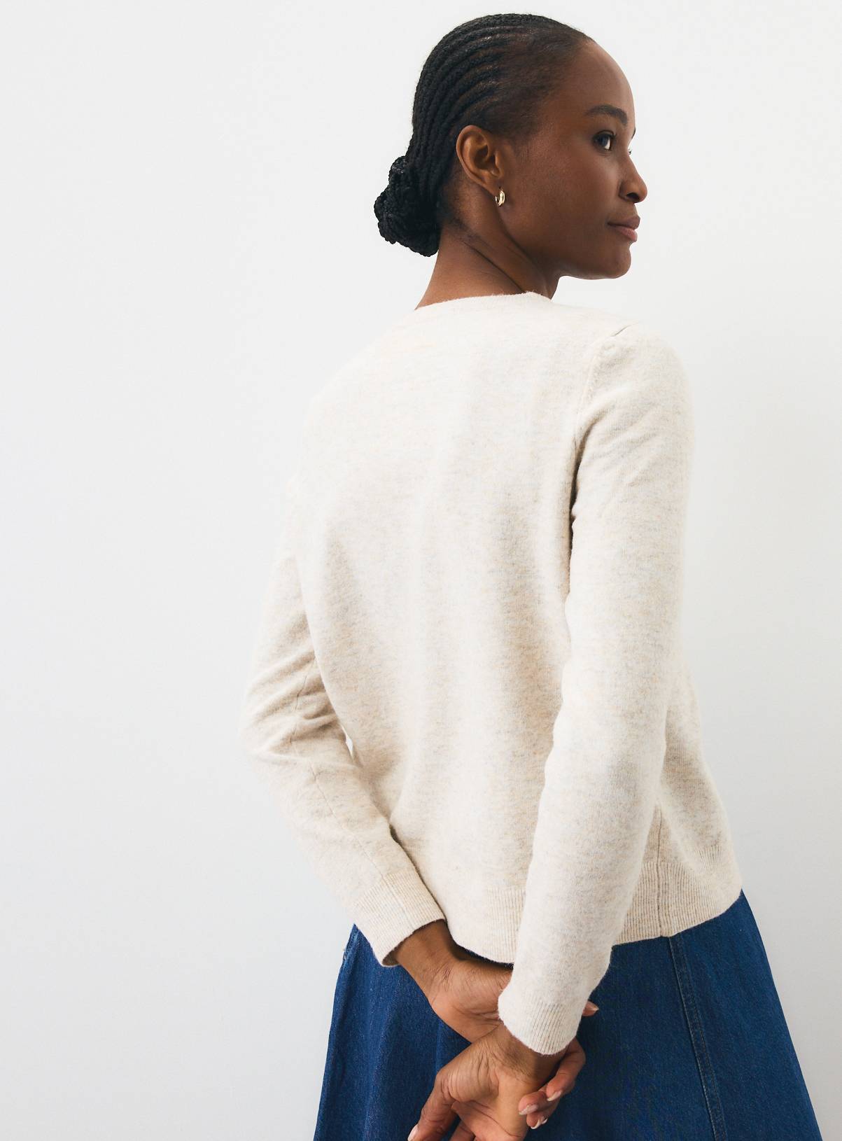 Cosy Yarn Button Through Cardigan 8 - Image 4