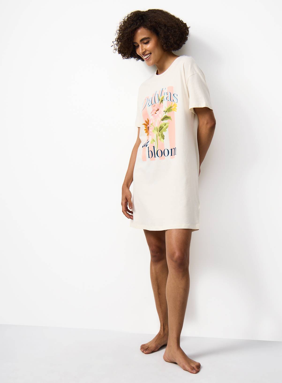 Cream Dahlia Graphic Sleep Tee M - Image 2
