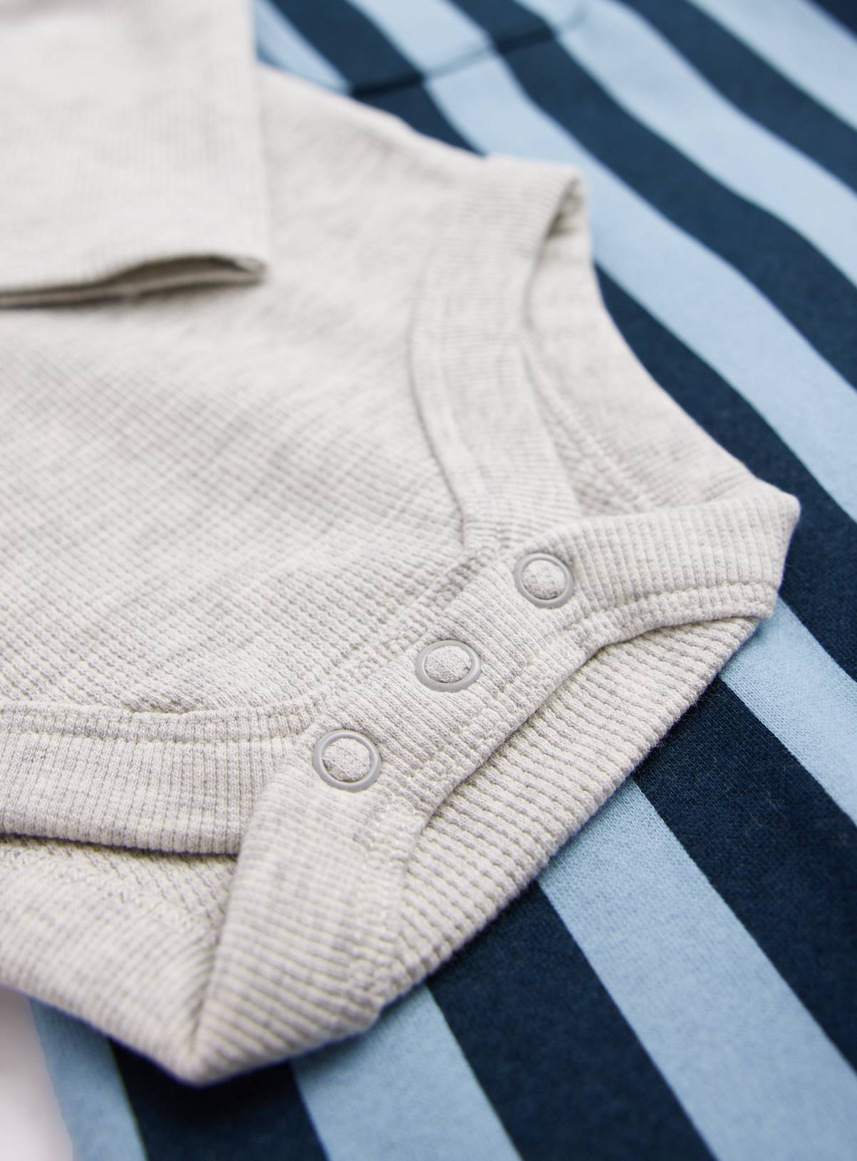 Stripe Dungaree & Bodysuit Set 12-18 months - Image 2