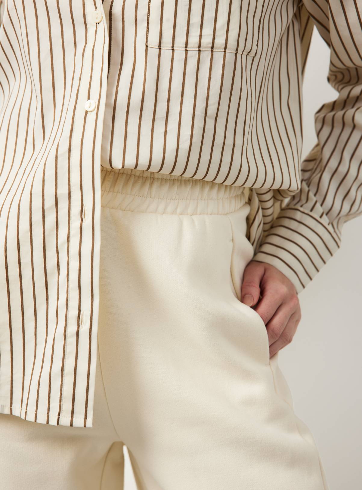 Cream Barrel Leg Co-ord Joggers XL - Image 3
