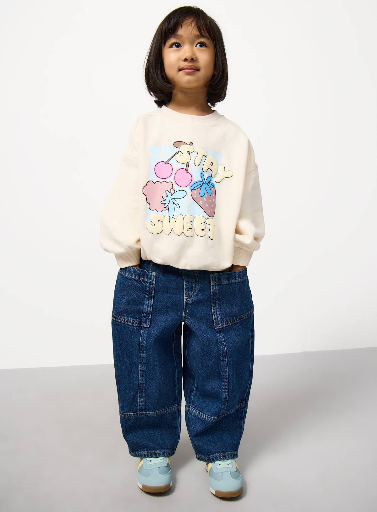 Mid Blue Balloon Barrel Leg Jeans 3-4 years - Image 1