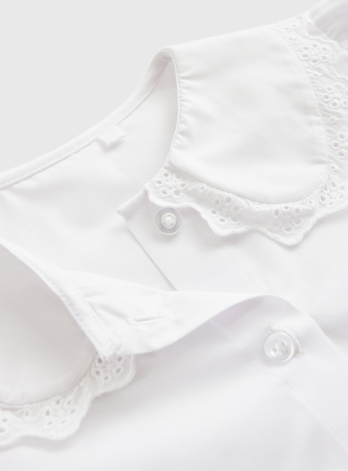 White Broidery Collar Blouse 3 years - Image 2 thumbnail