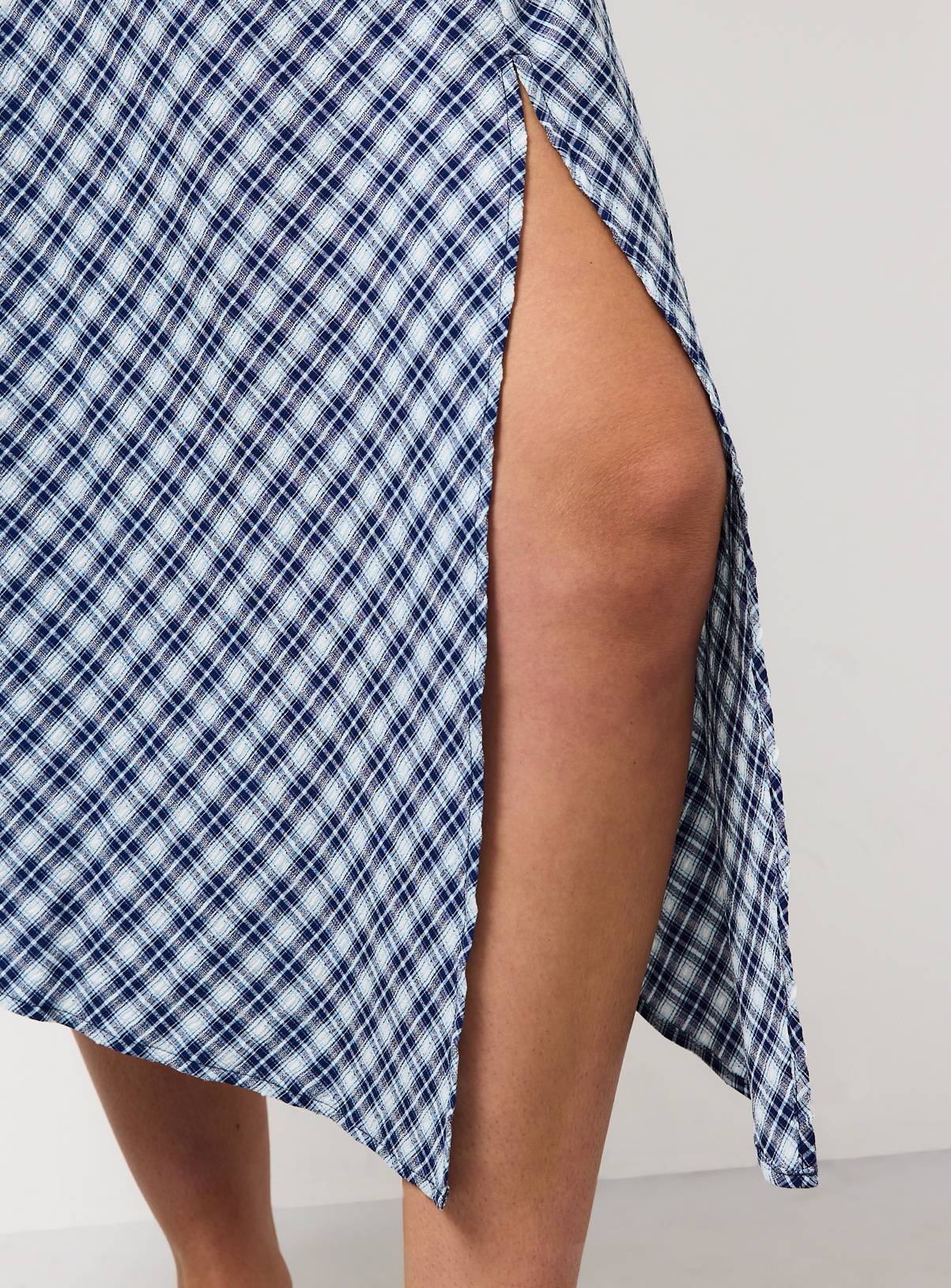 Blue Checked Print Asymmetric Hem Sleeveless Midaxi Dress 6 - Image 3