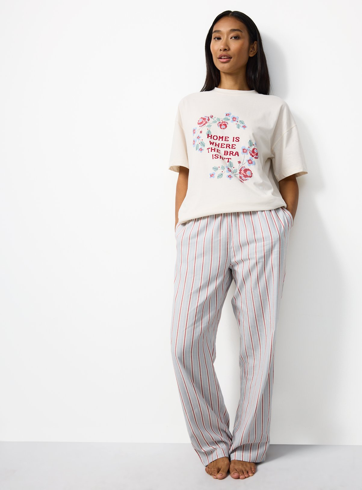 Home Is Where The Bra Isn't T-Shirt Pyjamas Set XL - Image 1 thumbnail