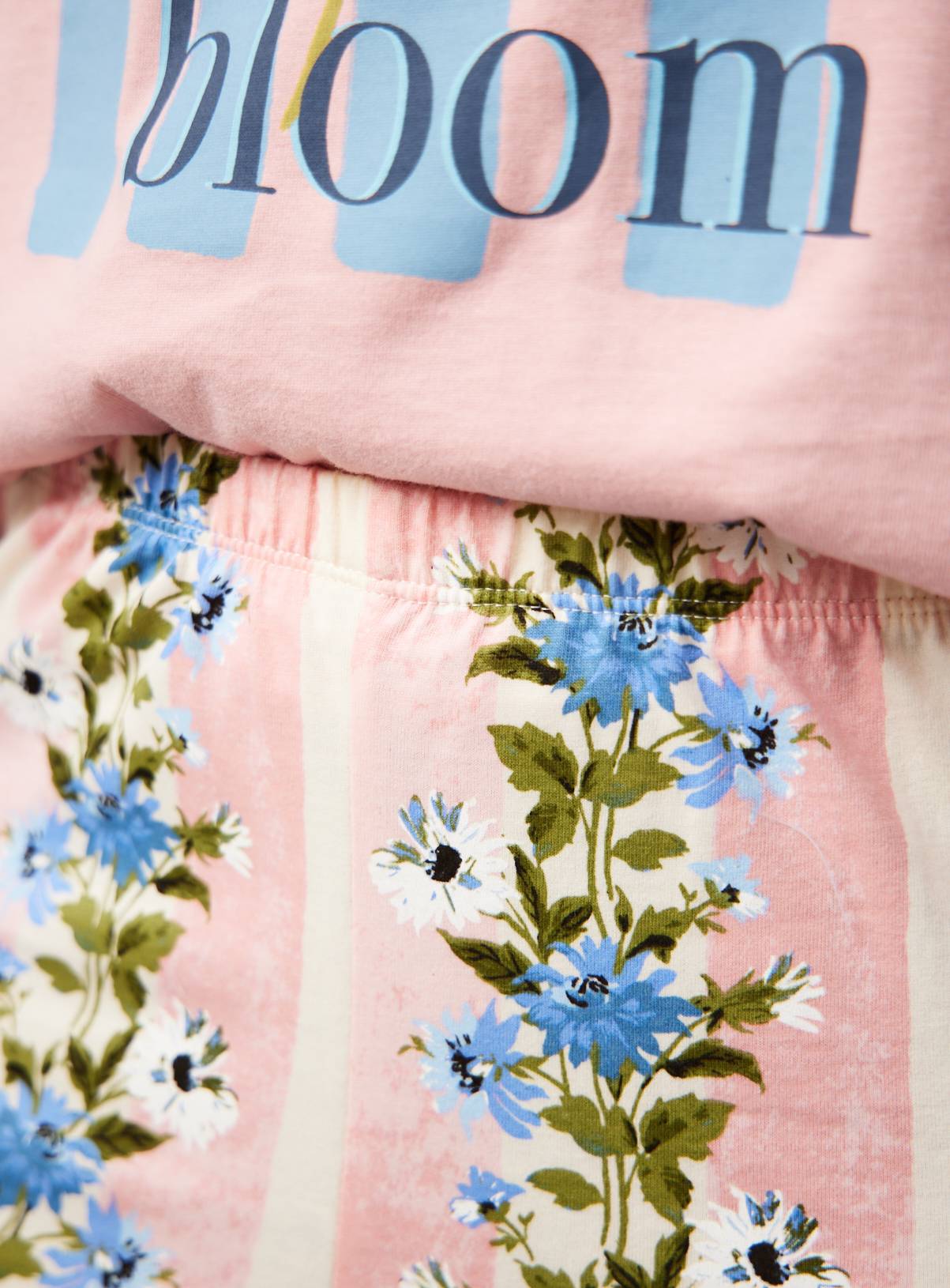Pink Dahlia Floral Stripe Pyjamas L - Image 3